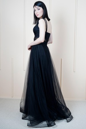 Black Low Cut Evening Dresses with Straps at the Waist